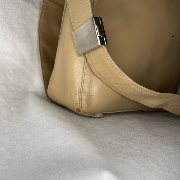 VINTAGE PRADA - Cream/Tan Crossbody Leather Shoulder Bag - Made in Italy - Picture 11 of 13